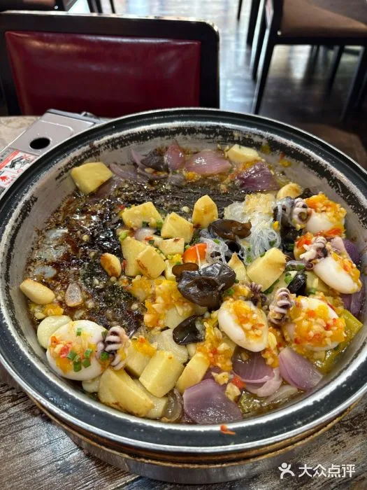 A photograph from the visit to A Xing Zai Yu Ge Guo (Fish and Pigeon Pot)