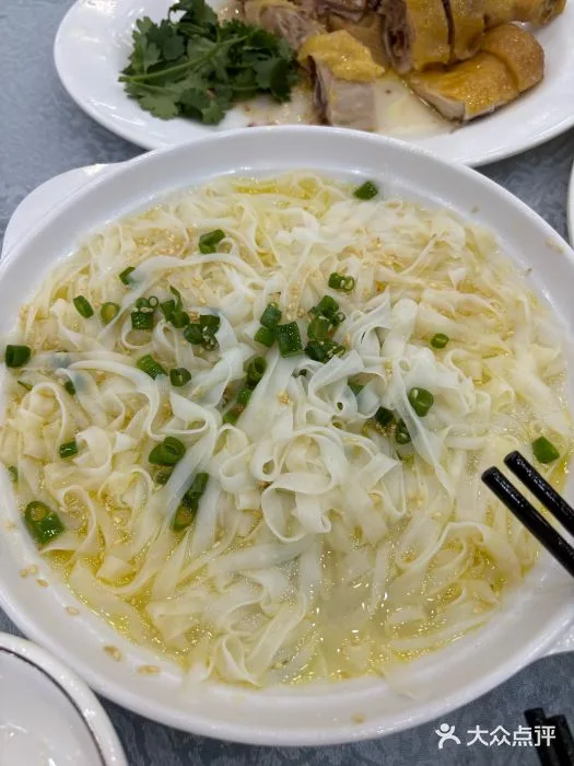 A photograph from the visit to Zanpin Baijie Shijia · Yangjiang Cuisine (Kangtai Road Branch)