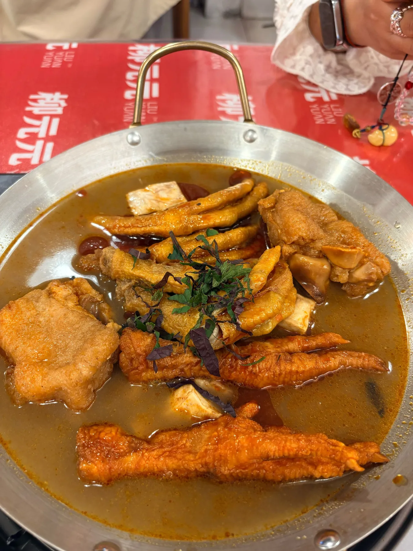 A photograph from the visit to Liu Yuanyuan Duck Feet Pot (Beihai Branch)