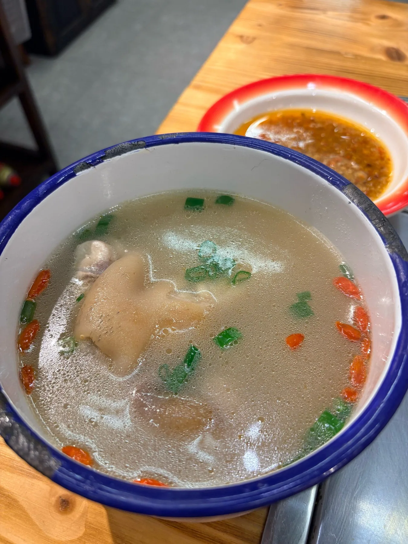 A photograph from the visit to Xinyunlai·Chengdu Clear Oil Hotpot·Ground Beef (Foshan First Store)
