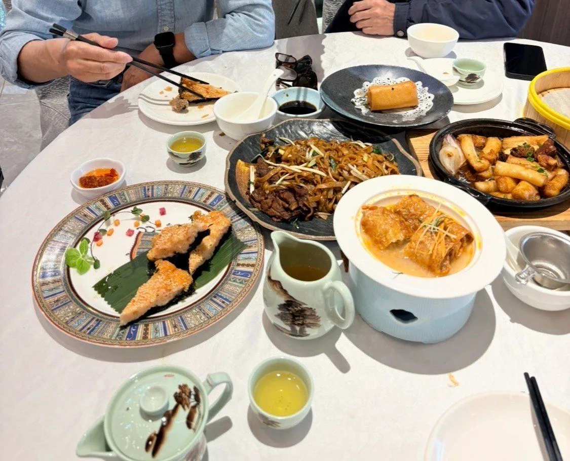 A photograph from the visit to Hanjing · Cantonese Cuisine & Dim Sum · 18-Year-Old Garden Restaurant (Chimelong Branch)