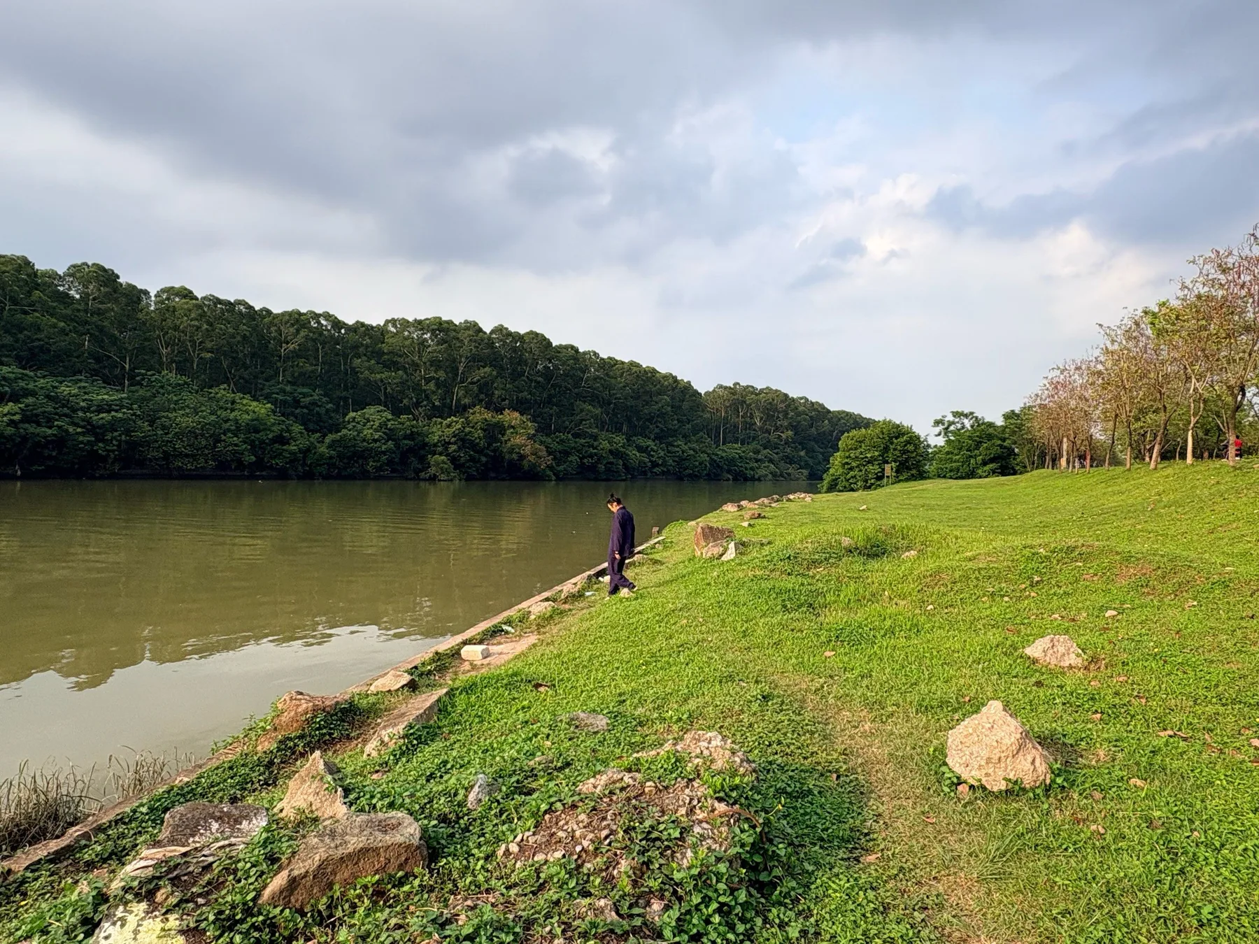 A photograph from the visit to Sanshan Riverside Park