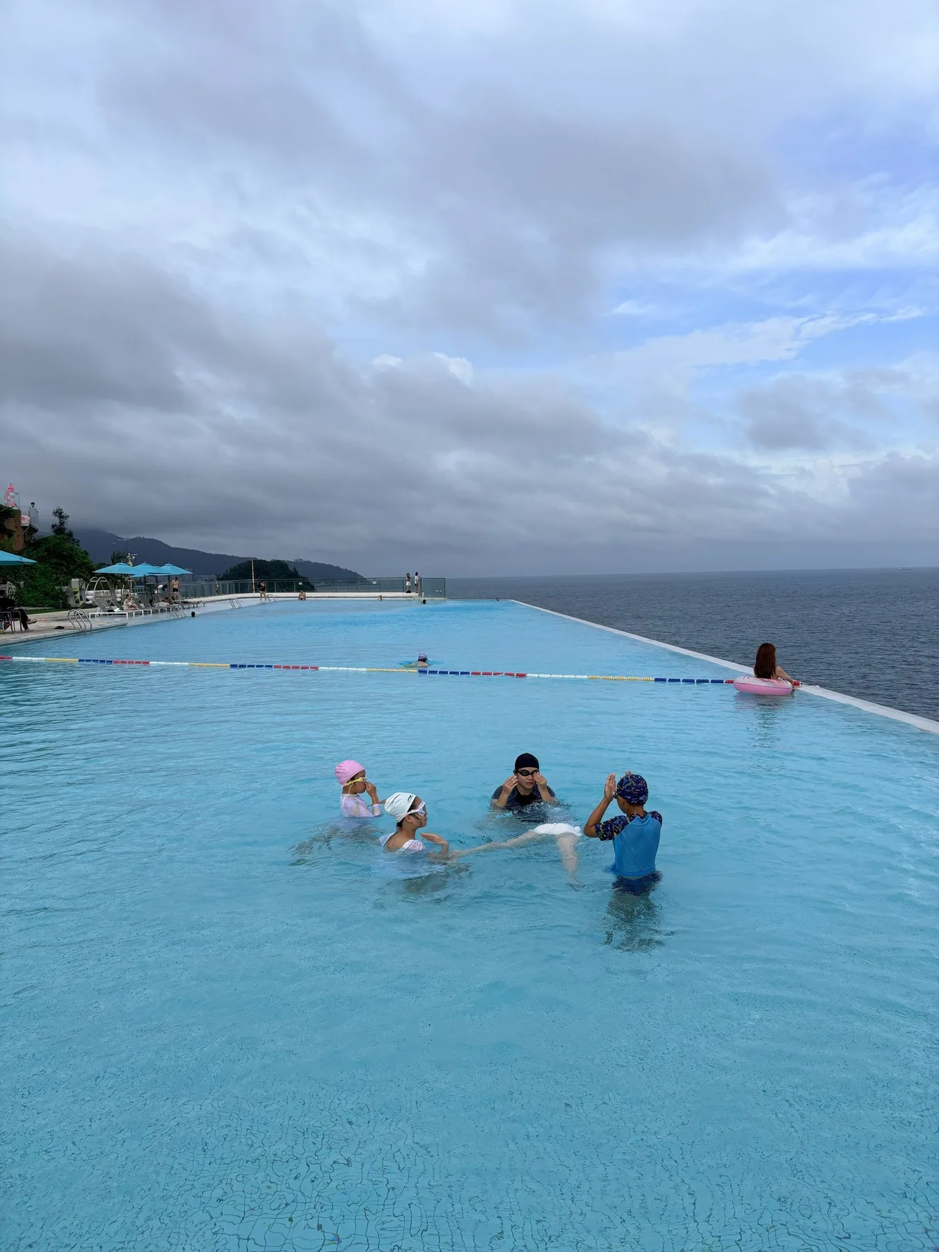 A photograph from the visit to Beiluo Secret Realm Mountain Park Cliff Pool