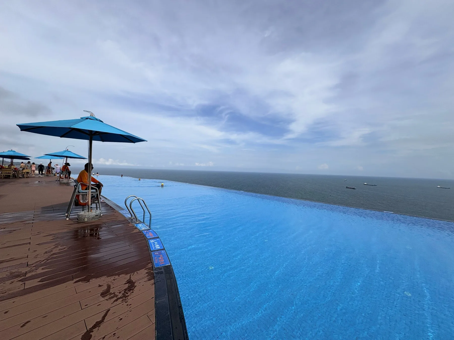 A photograph from the visit to Sky Pool