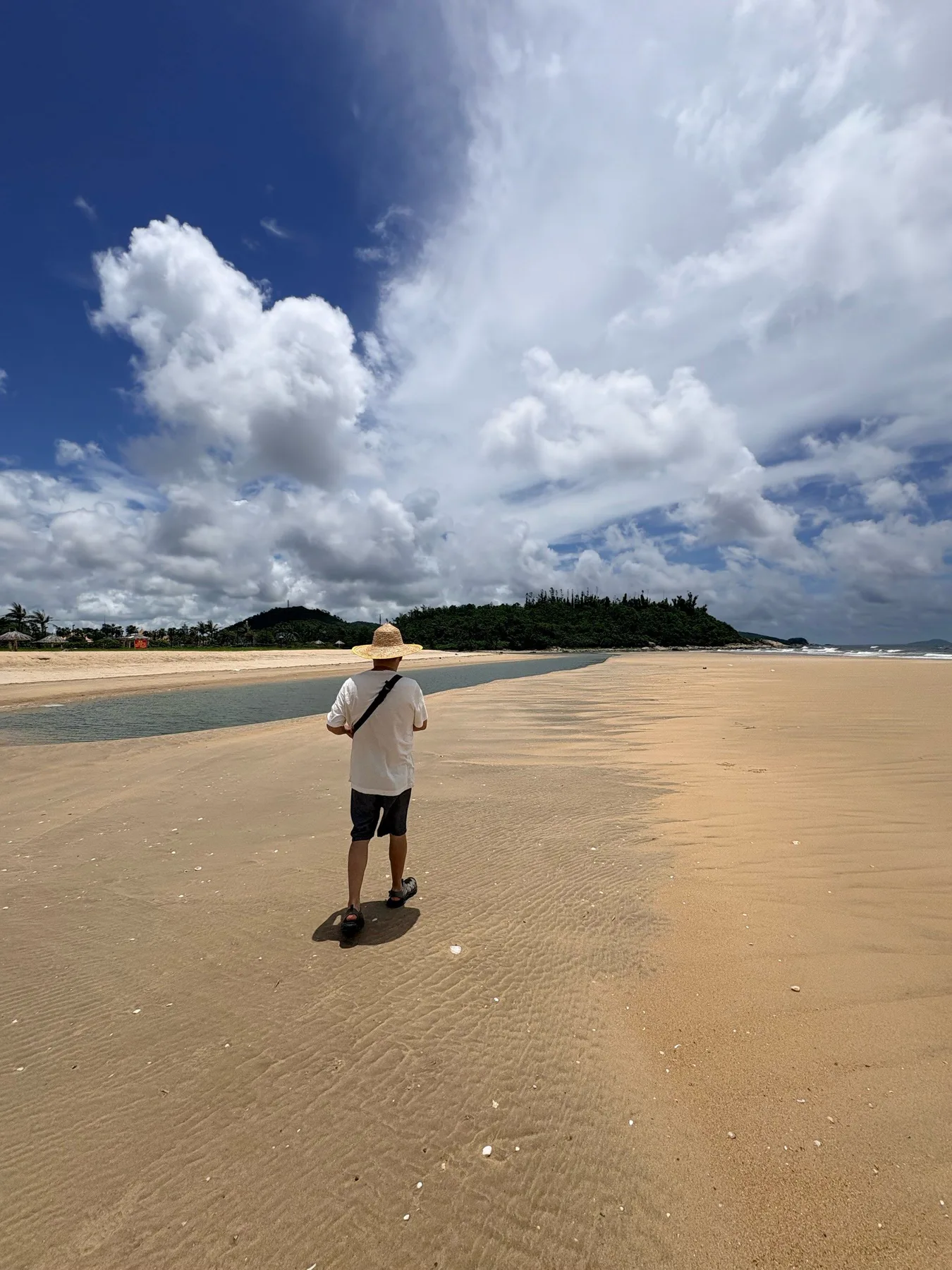 A photograph from the visit to Evergrande Hawaii Fun Beach Park