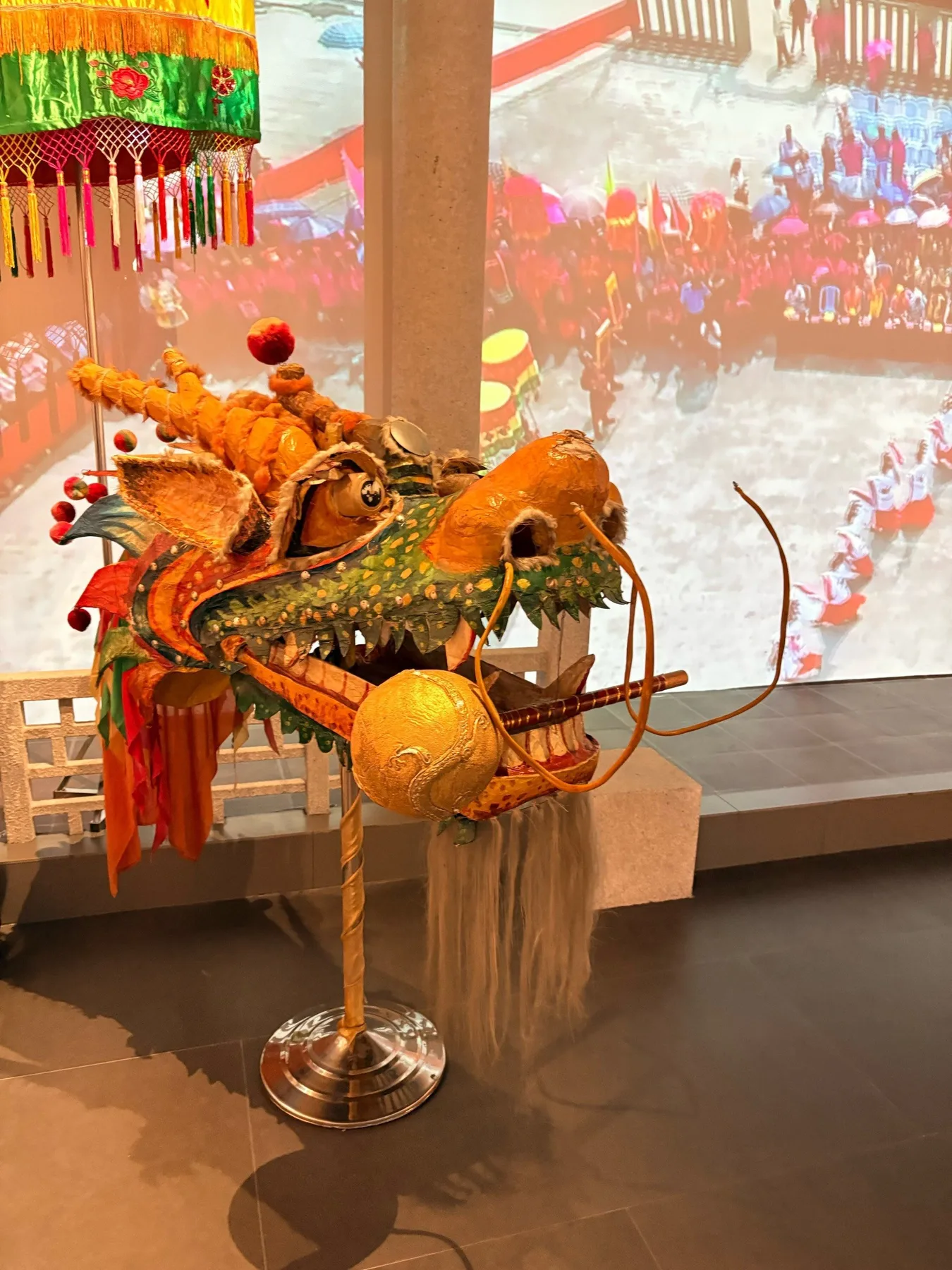 A photograph from the visit to Zhaoqing Museum